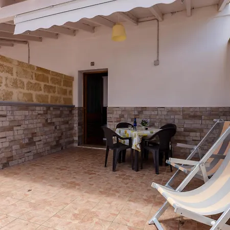 Mamba House 3 Daire Melendugno